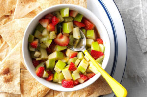 Apple Salsa with Cinnamon Chips